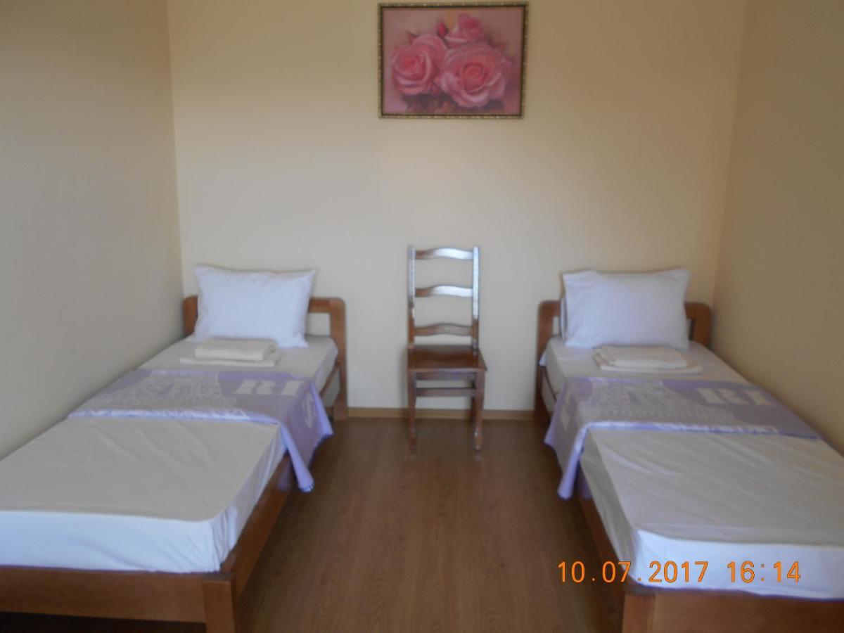Lastochka Hotel ซาลิซนีปอร์ต ภายนอก รูปภาพ